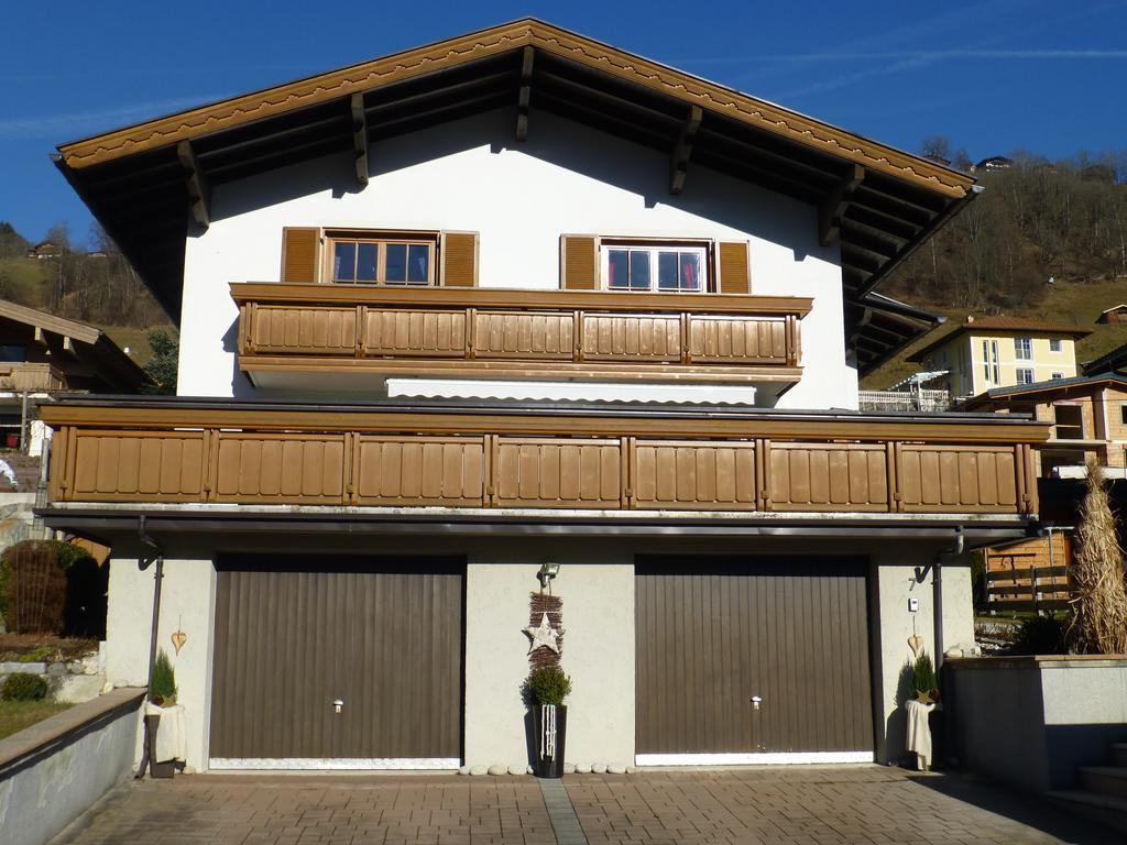 Haus Rosi Villa Uttendorf Exterior photo